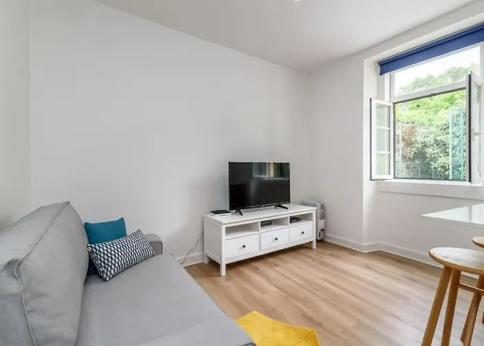 Guestready - Cosy Flat Santos-O-Velho